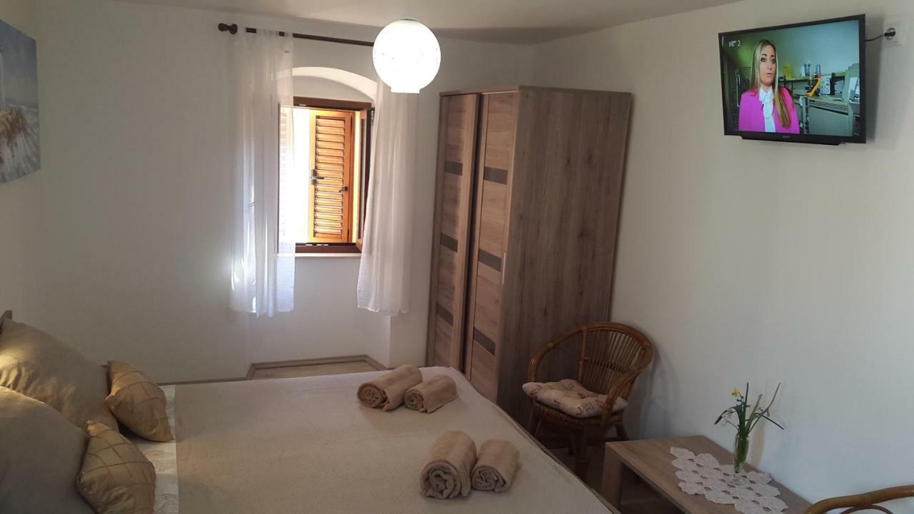 Paradise Apartment - Old Town Rab 라브 외부 사진